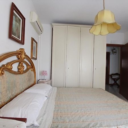 Il Melograno B&B With Private Bathrooms Aulla Bagian luar foto